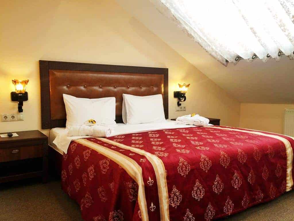 12.Don Kikhot Hotel-min