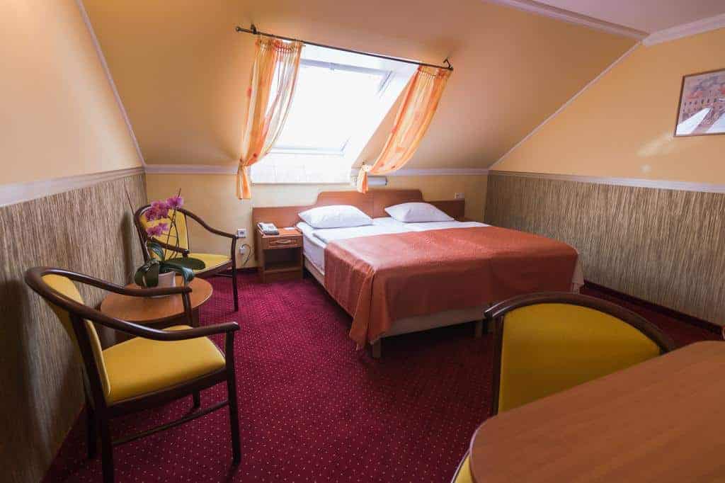15.Hotel Korona Wellness, Rendezvény és Borszálloda-min