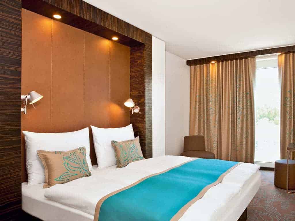 15.Motel One Köln-Mediapark-min