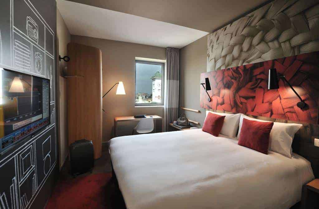 16.Ibis Casa Voyageurs-min