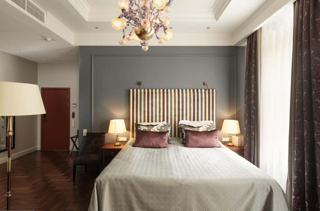 20.helvetia hotel-min