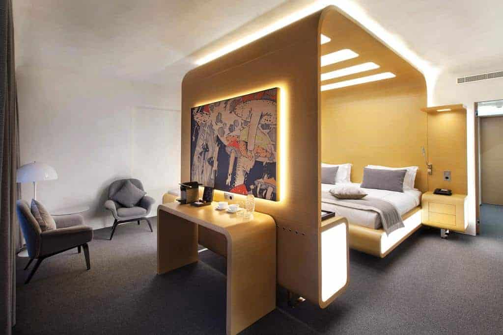 23.standart hotel-min