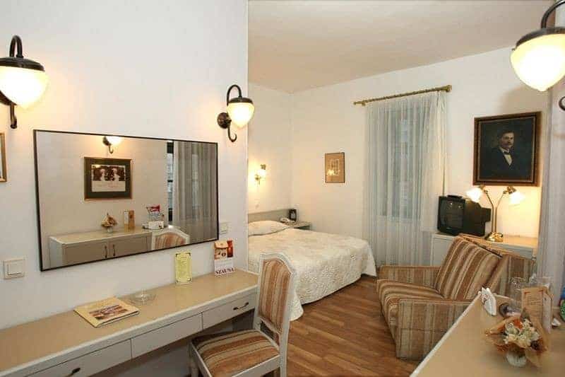 3.Hotel Senator-Ház Eger-min