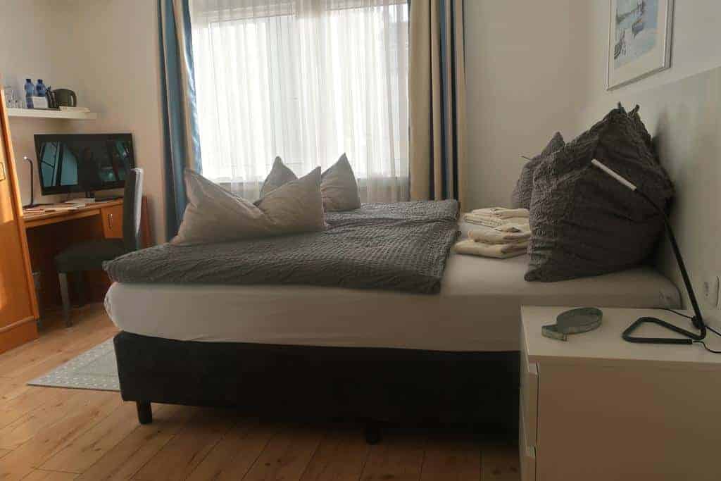4.Hotel Merlin Garni-min