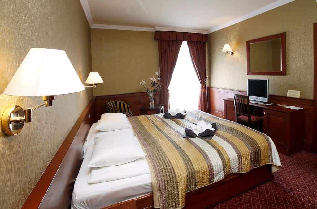 5.Hotel Ködmön-min