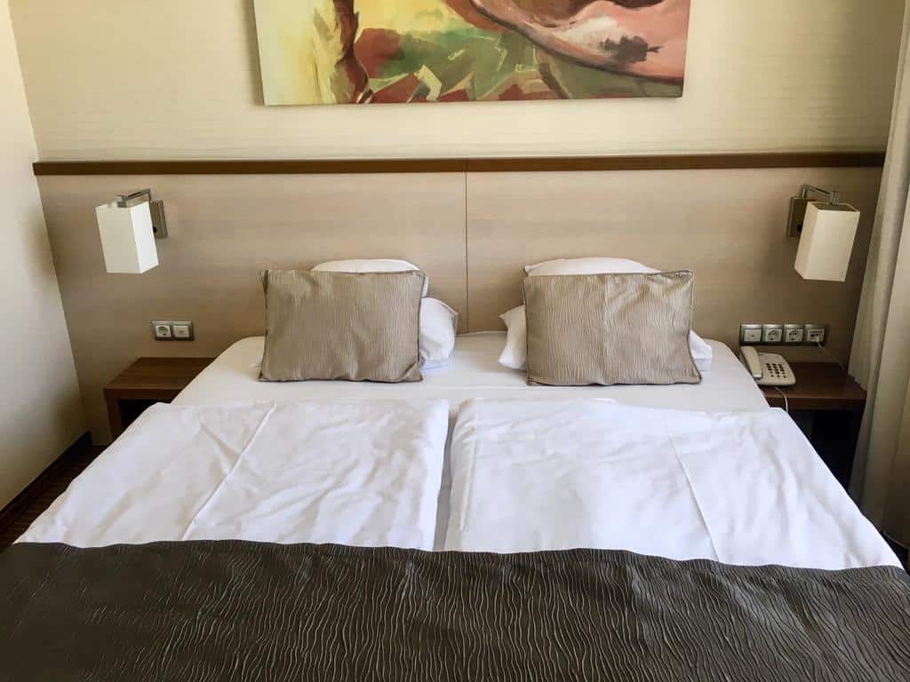 12.Hotel Famulus