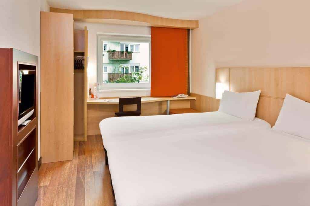 13.Ibis Győr