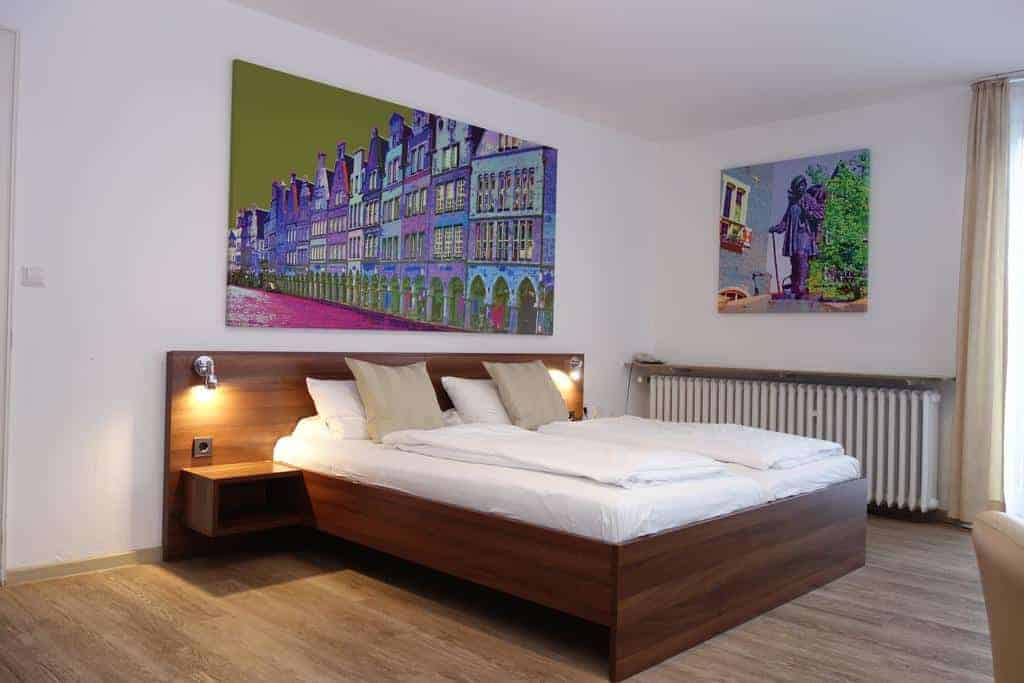 15.Hotel Busche