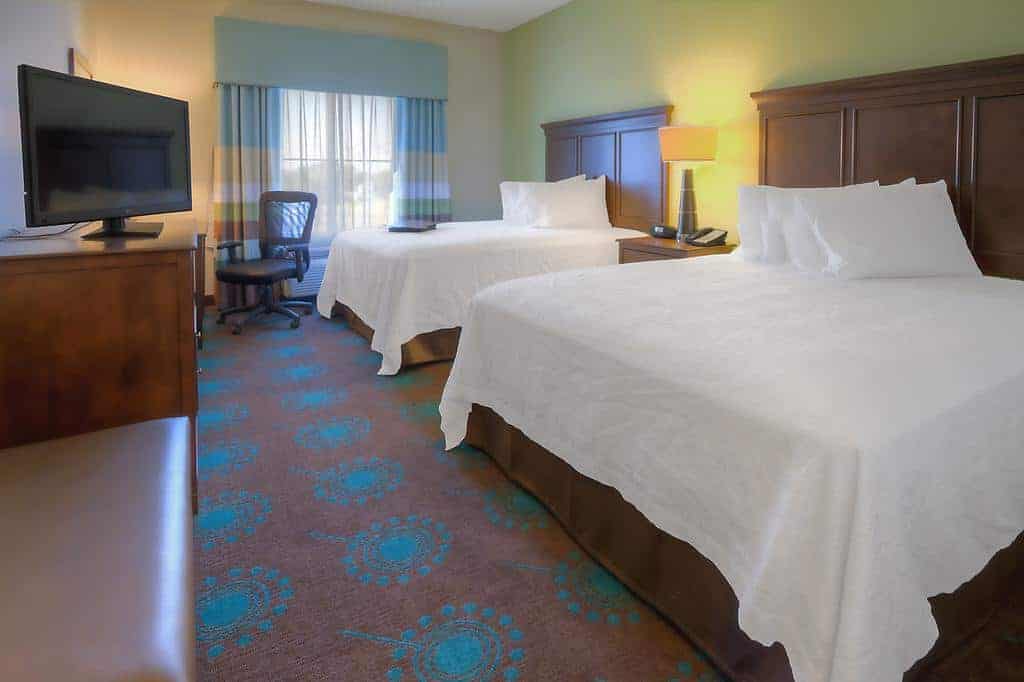 3.Hampton Inn & Suites Destin