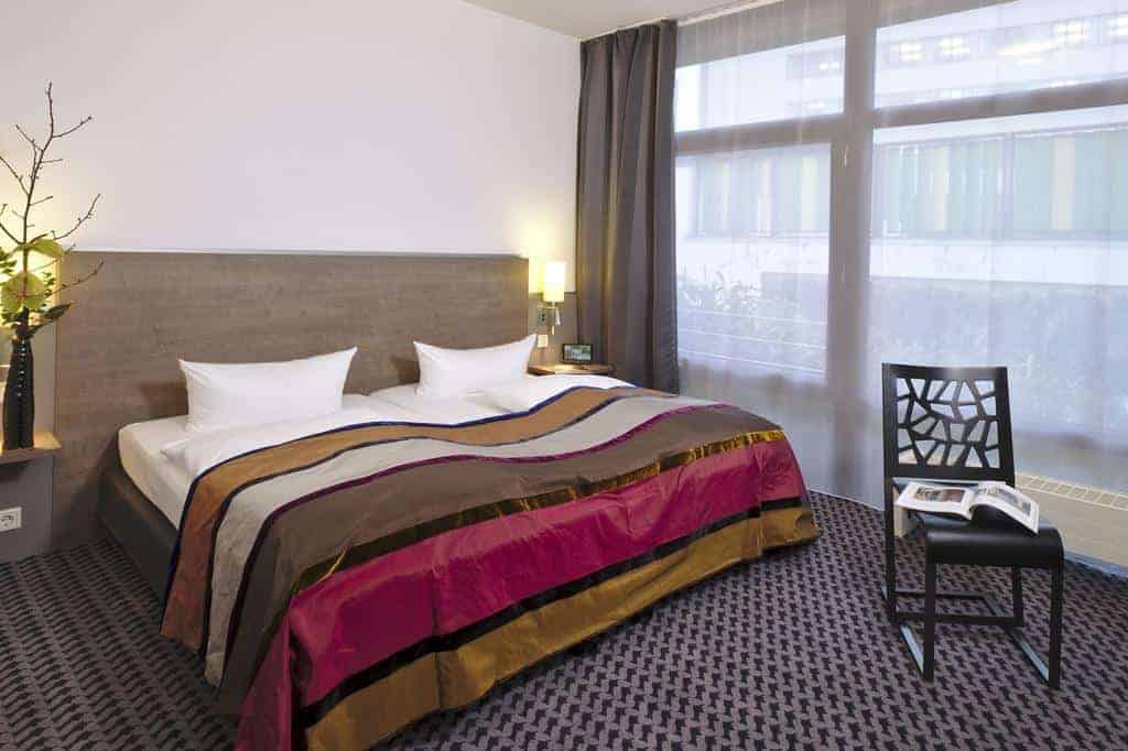 5.Art & Business Hotel