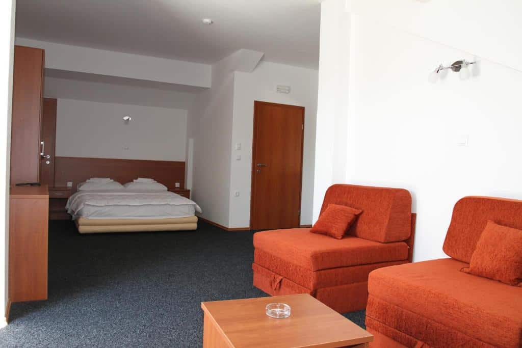 4.Hotel Aćimović