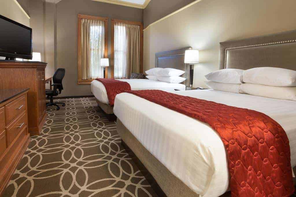 7.Drury Inn & Suites San Antonio Riverwalk