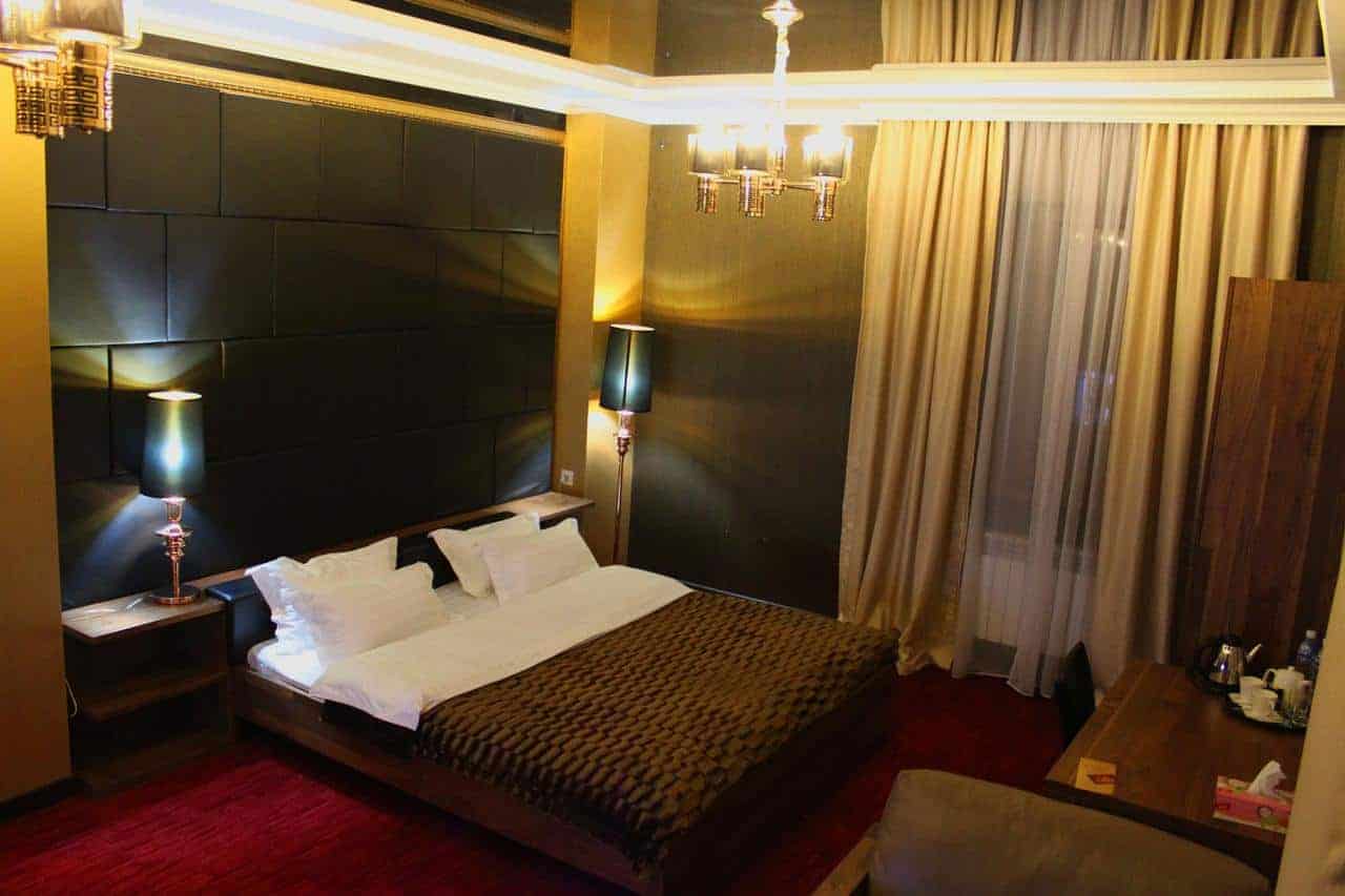 9.فندق أستور