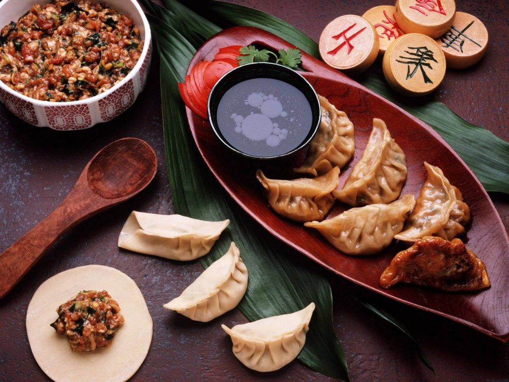 خيارات الطعام في مطعم عمر المختار