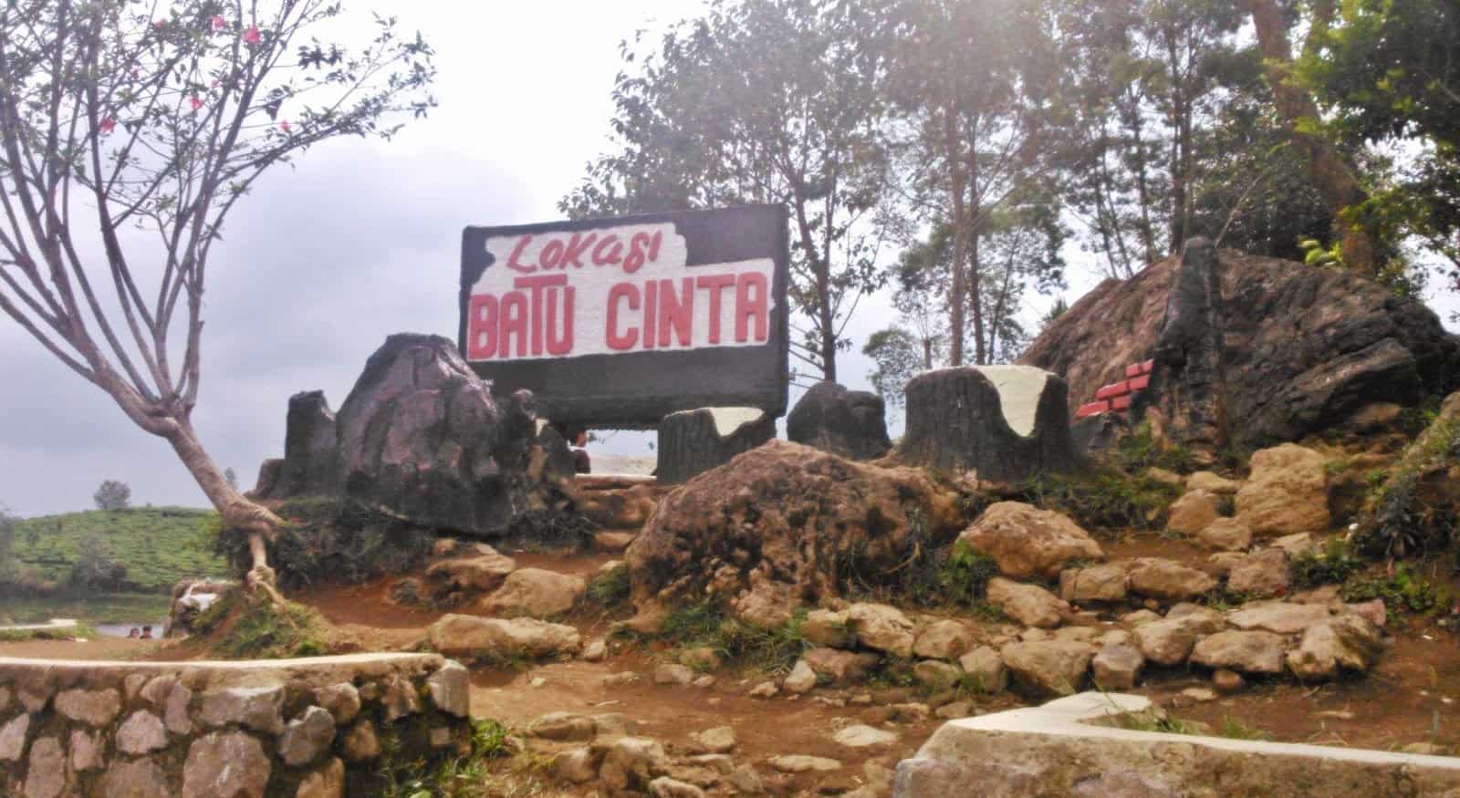 صخرة الحب batu cinta