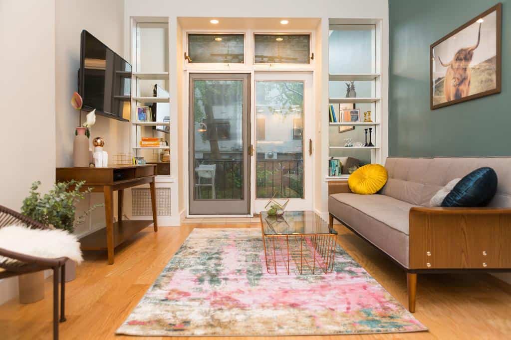 Designed Apt with Balcony in Midtown East