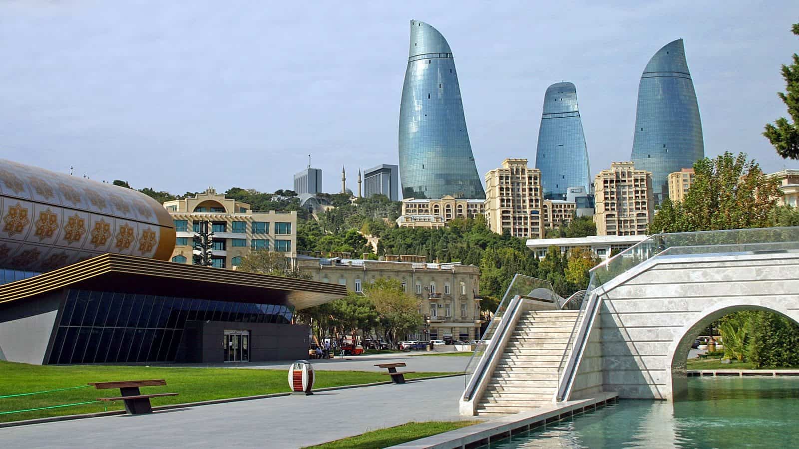 ابلاند بارك في باكو