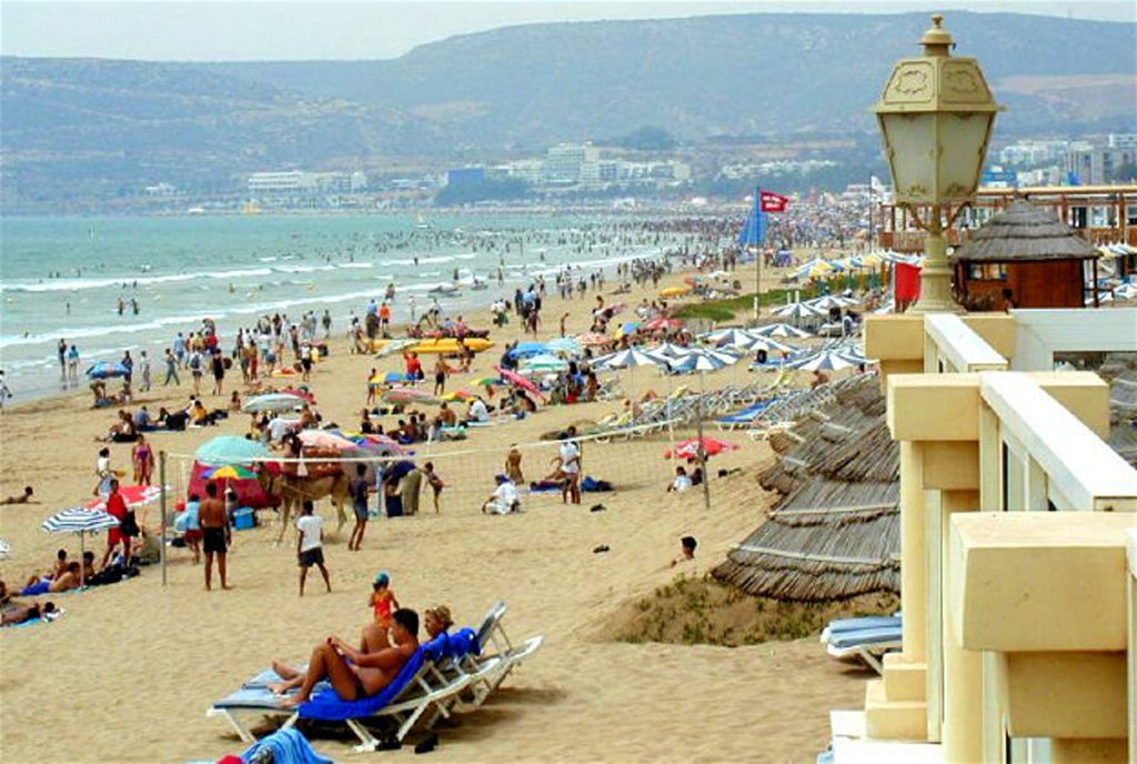 شاطئ أغادير في المغرب