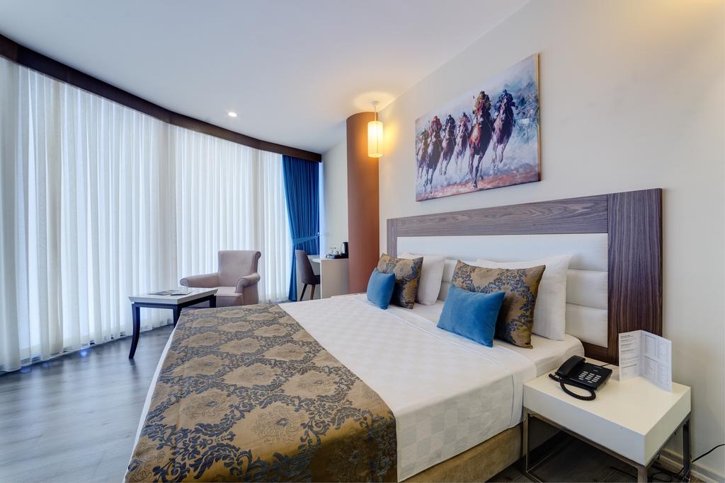 فندق Forum Suite Otel