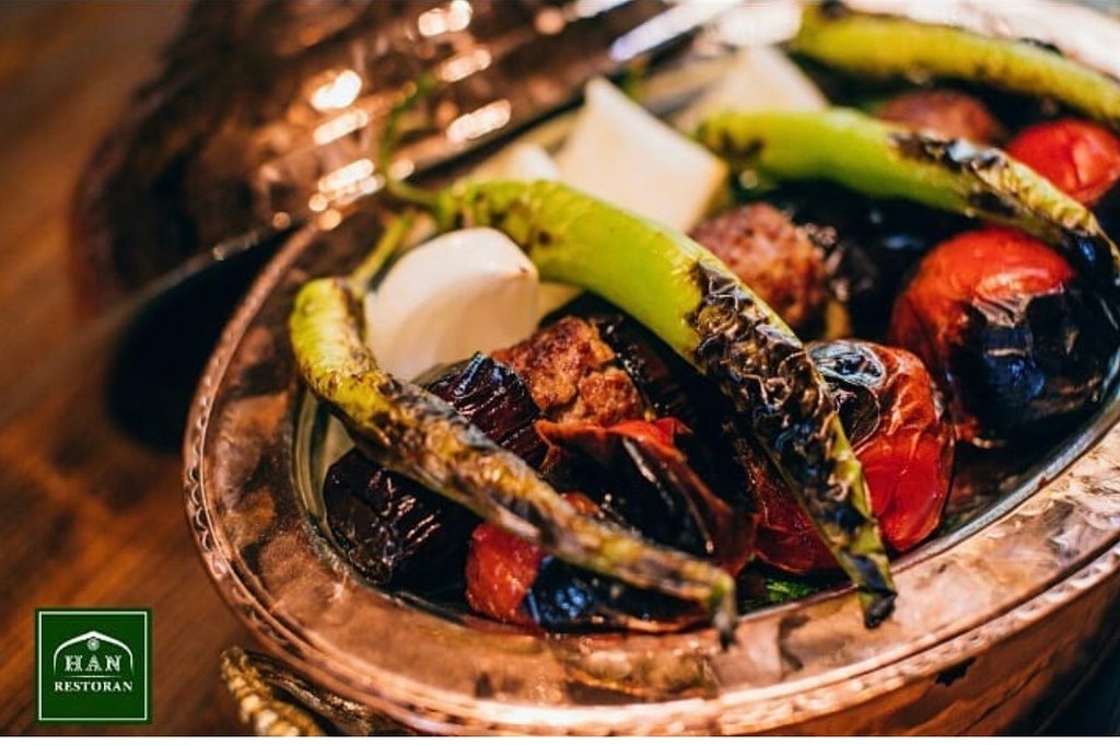 صورة لاحد الوجبات في مطعم حديقة الفن باكو