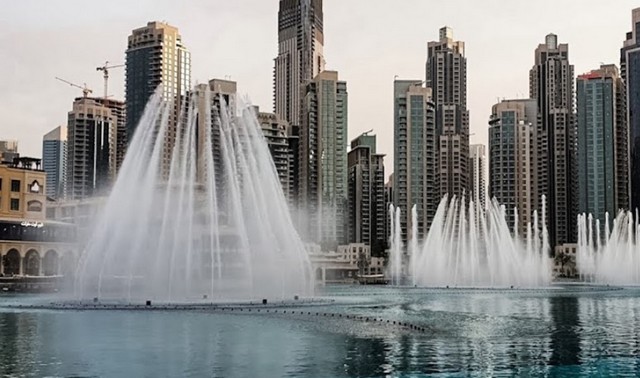 نافورة دبي مول
