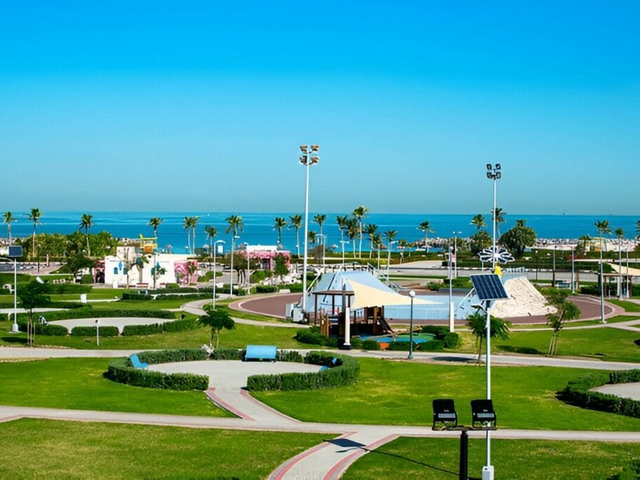 شاطئ الممزر دبي للنساء