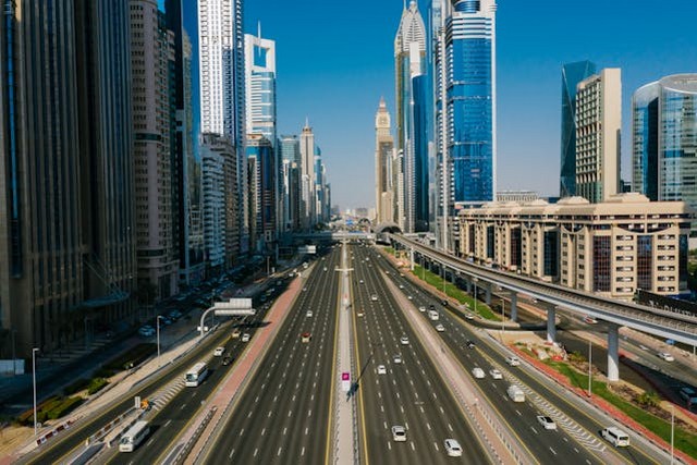 السفر ل دبي