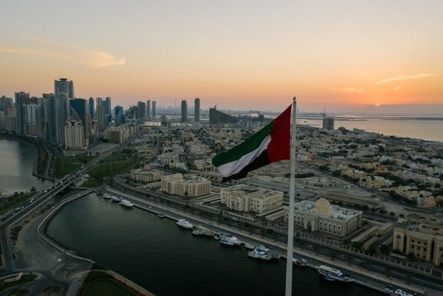 السفر إلى دبي